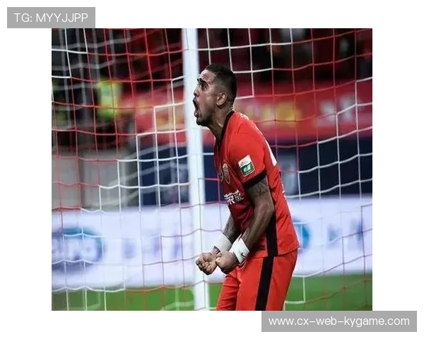 上海海港莱昂纳多前场策动快速反击：速度与智慧交织的攻势风暴